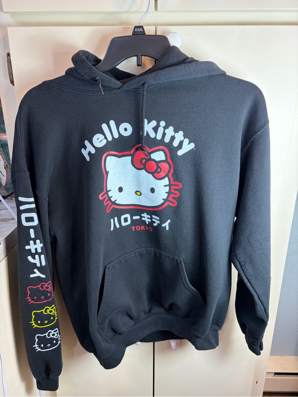 Hello Kitty Sanrio TokyoBlack Pullover Hoodie